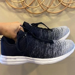 APL Women's TechLoom Pro Size 9